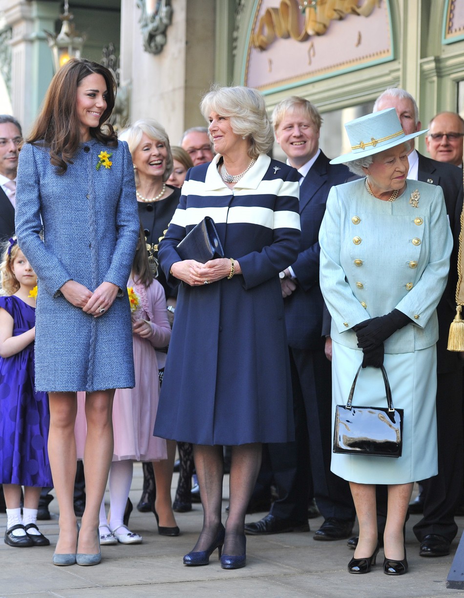 Η βόλτα της Kate Middleton με την βασίλισσα  Elizabeth και την Camila