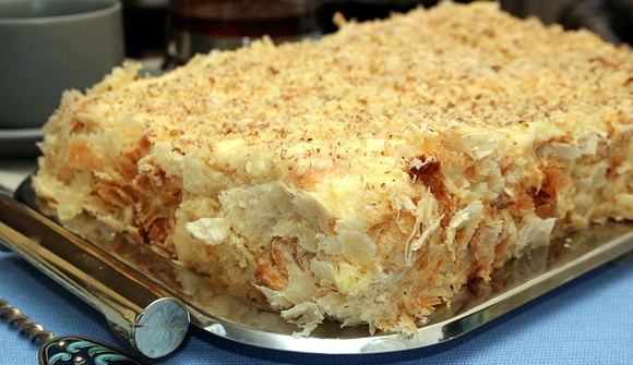 Συνταγή της ημέρας: Μιλφέιγ με Cream Crackers και κρέμα ανανά απο τον Δημήτρη Γρηγοράκη