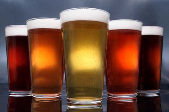 Μας ρωτάτε & σας απαντάμε: η μπίρα προκαλεί κοιλιά;