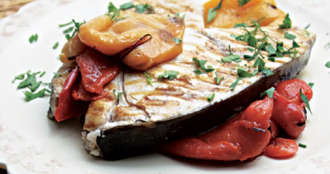Συνταγή της ημέρας ORAC: Ψάρι ψητό με ψητά λαχανικά με την διατροφική ανάλυση του Δημήτρη Γρηροράκη