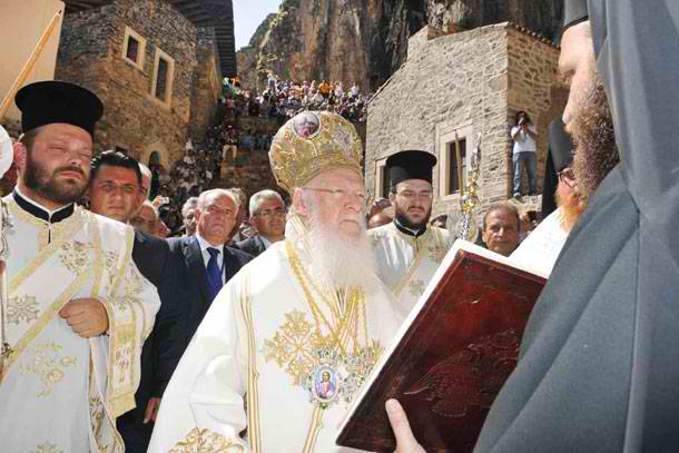 Για τρίτη συνεχόμενη χρονιά ήχησαν τα σήμαντρα στην Παναγία Σουμελά