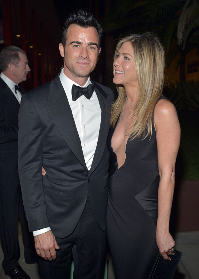 aniston2