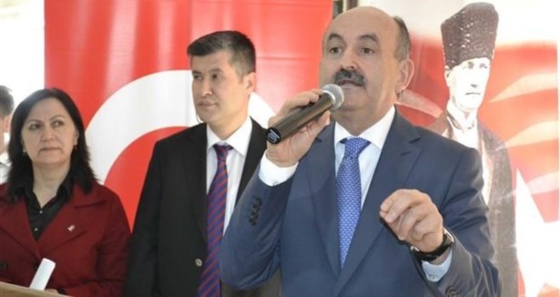 Στην Τουρκία καλεί τους Έλληνες γιατρούς ο Τούρκος υπ. Υγείας