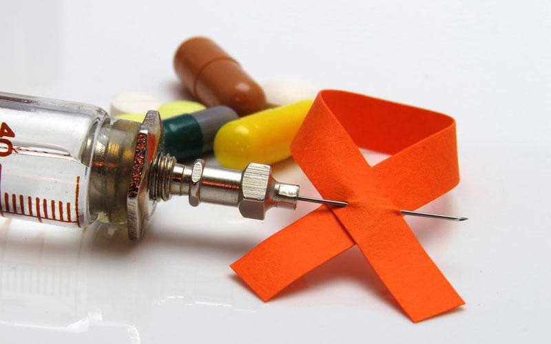 ΠΟΥ λάθος πόρισμα: για αυτομόλυνση με HIV λόγω επιδόματος
