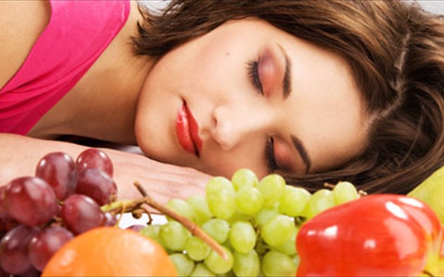 Διατροφικές συμβουλές για να βελτιώσετε τον ύπνο σας