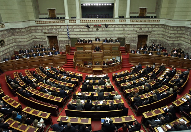 Επανήλθε η τροπολογία για τις αυξήσεις στα προϊόντα καπνού