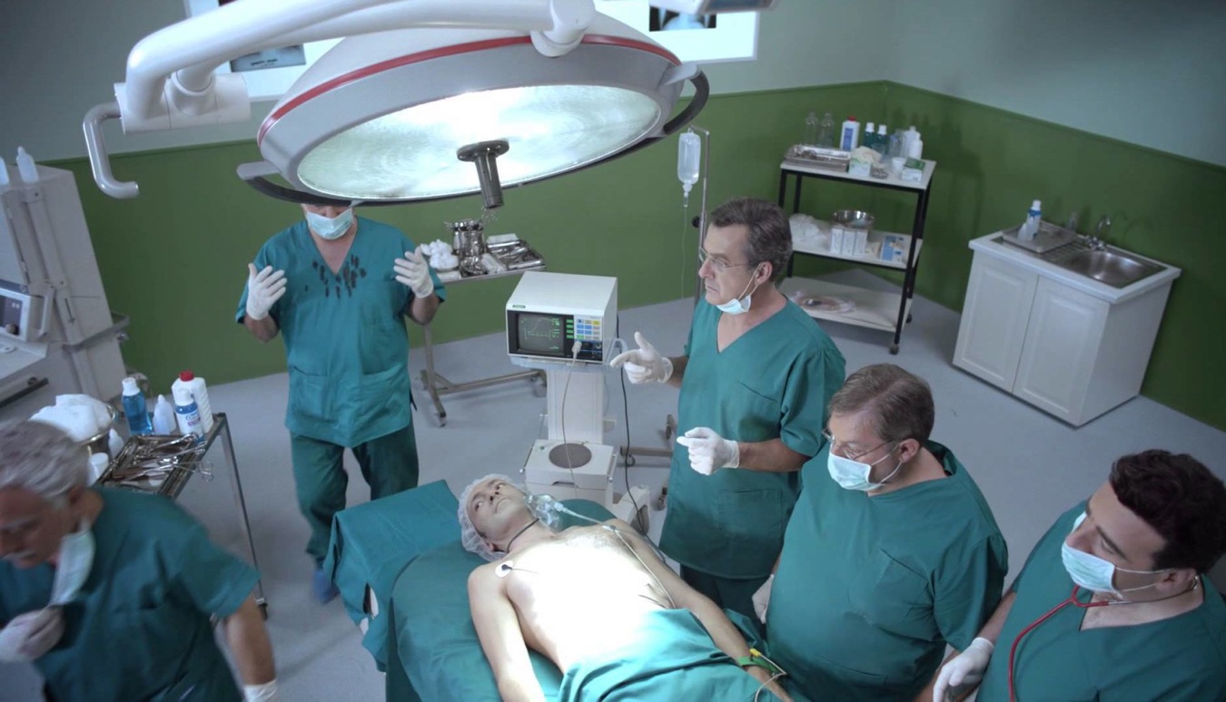 Ο.Ε.Ν.Γ.Ε.:Ιδιώτες γιατροί χειρουργούν στο νοσοκομείο ”Αγ.Όλγα”
