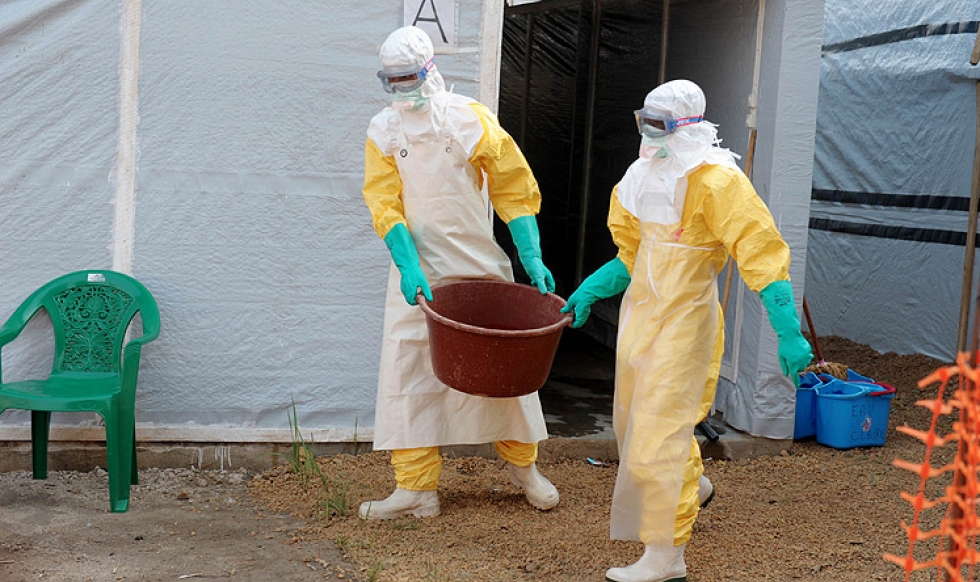 Γιατροί χωρίς σύνορα: Αργή η αντιμετώπιση του Έμπολα