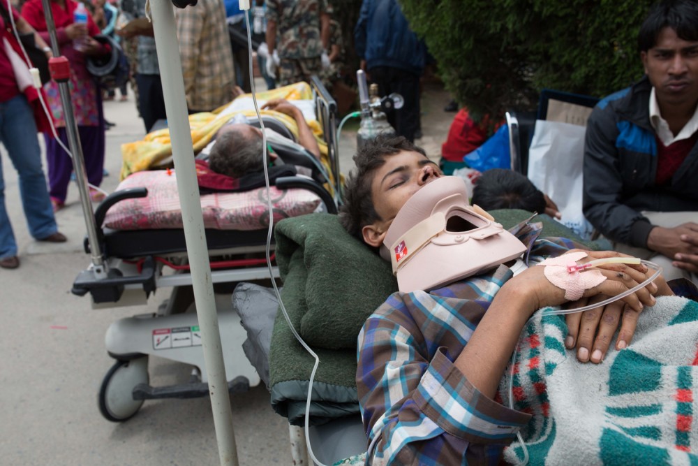 Συνεχίζονται οι αποστολές ιατρικής βοήθειας στο Νεπάλ