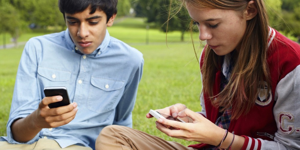 Έφηβοι:ενημερώνονται για την υγεία από το διαδίκτυο