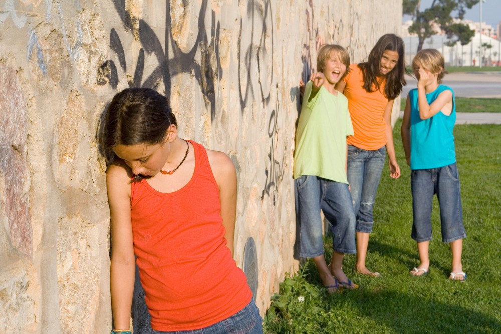 Το bullying στην εφηβεία προκαλεί κατάθλιψη στην ενηλικίωση