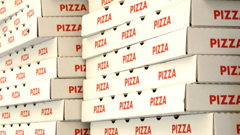 Ο FDA βάζει stop στις χημικές ουσίες στα κουτιά πίτσας