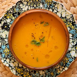 carrot-apple-ginger-soup-4001.jpg1