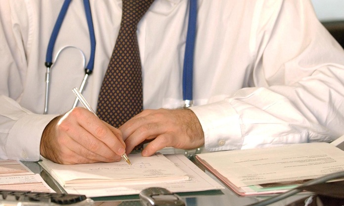 Υπ.Υγείας:Περιορισμός συνταγογράφησης Γενικών γιατρών μόνο στα σκευάσματα υψηλού κόστους για ΧΑΠ