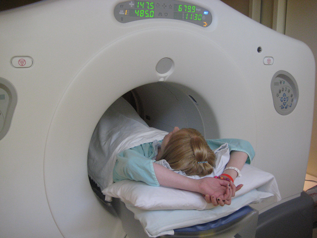 Δεν «σώζει» τον ασθενή η συχνή χρήση του PET scan