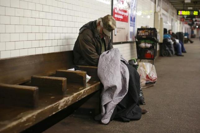 Μεσήλικες άστεγοι με προβλήματα της τρίτης ηλικίας