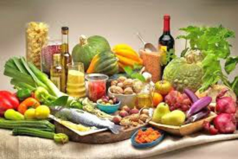 9 τροφές που μας προστατεύουν από τις βλαβερές UV ακτινοβολίες