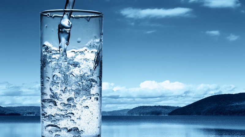 Νερό : Πηγή ακτινοβολίας του δέρματος
