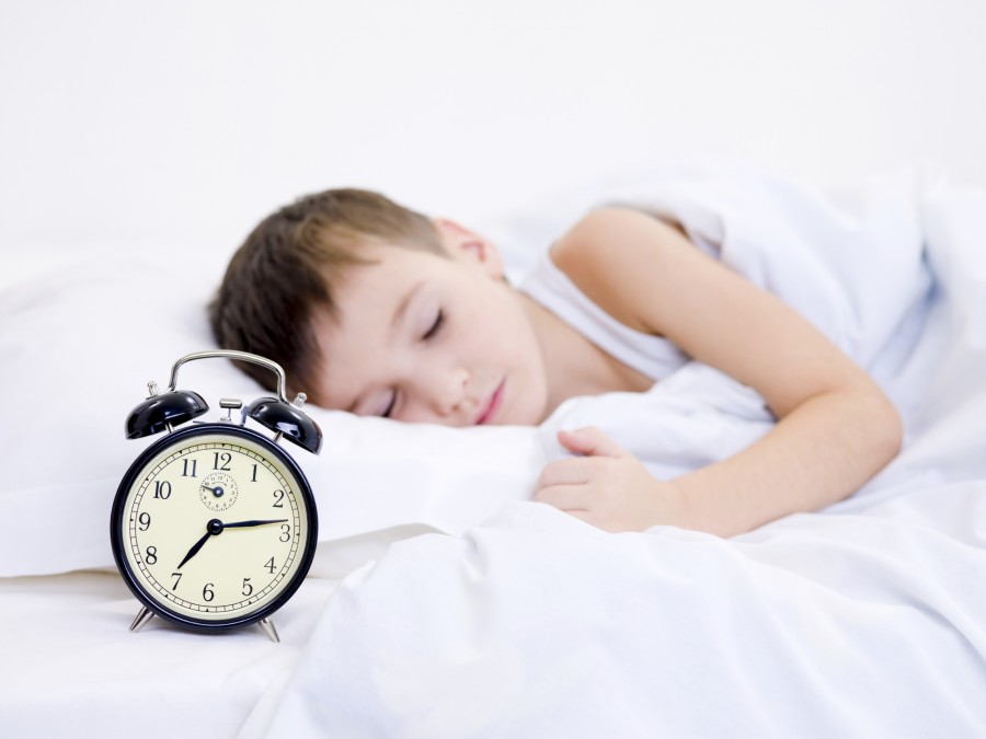 Επιστροφή στο σχολείο: Τι ώρα πρέπει να κοιμούνται τα παιδιά;