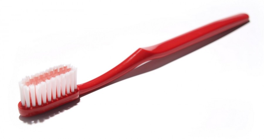9 διαφορετικοί τρόποι για να χρησιμοποιήσεις την Οδοντόβουρτσα  