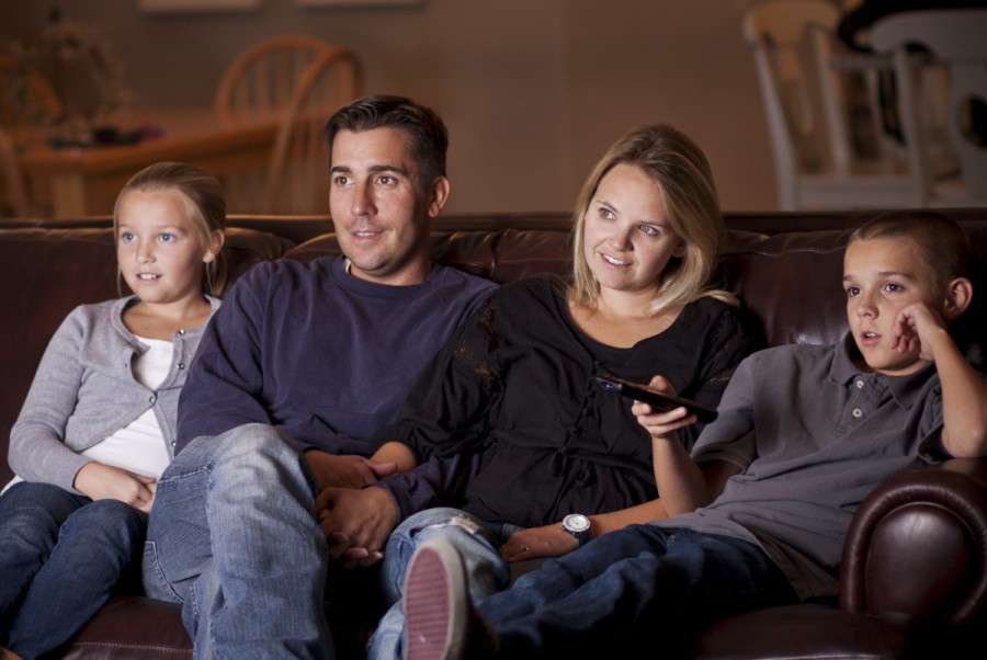 Οι γονείς που βλέπουν τηλεόραση, είναι καλοί γονείς;