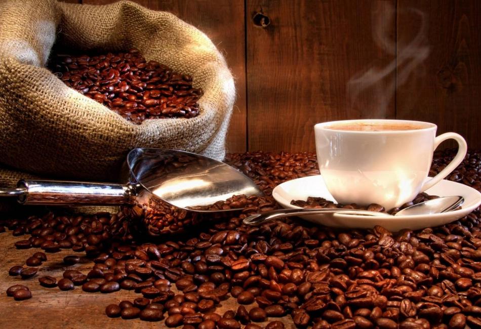 Πρωινός καφές με άδειο στομάχι: Μας βλάπτει;