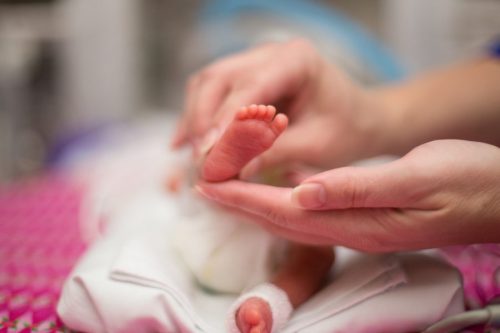 Πρόωρα μωρά: Γιατί επιβαρύνεται η υγεία τους στην εφηβεία;