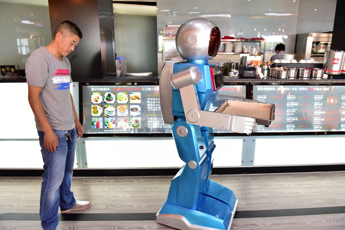 Η Κίνα επενδύει σημαντικά στη βιομηχανία ρομποτικής