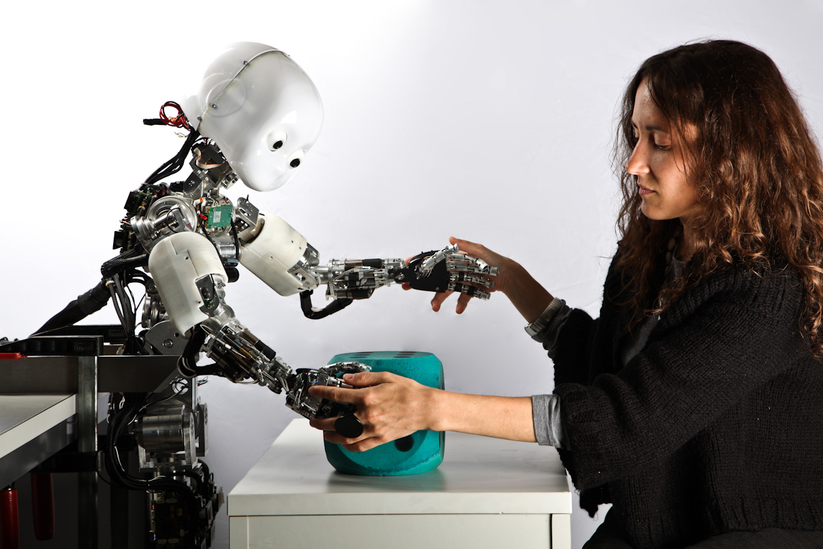 Αναπτύσσονται ρομποτικοί εξωσκελετοί για ηλικιωμένους