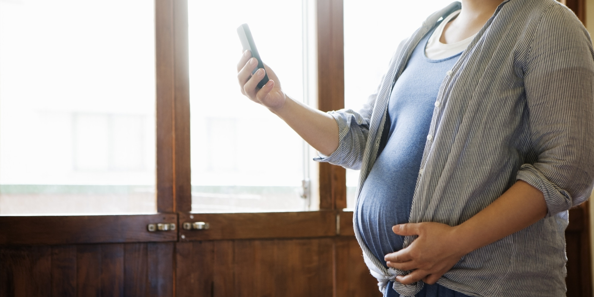 Η χρήση κινητού κατά την κύηση δεν επηρεάζει το έμβρυο