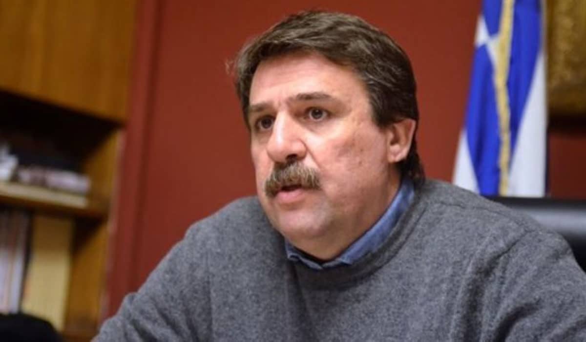Ο Ξανθός προανήγγειλε προσλήψεις 400 μόνιμων γιατρών