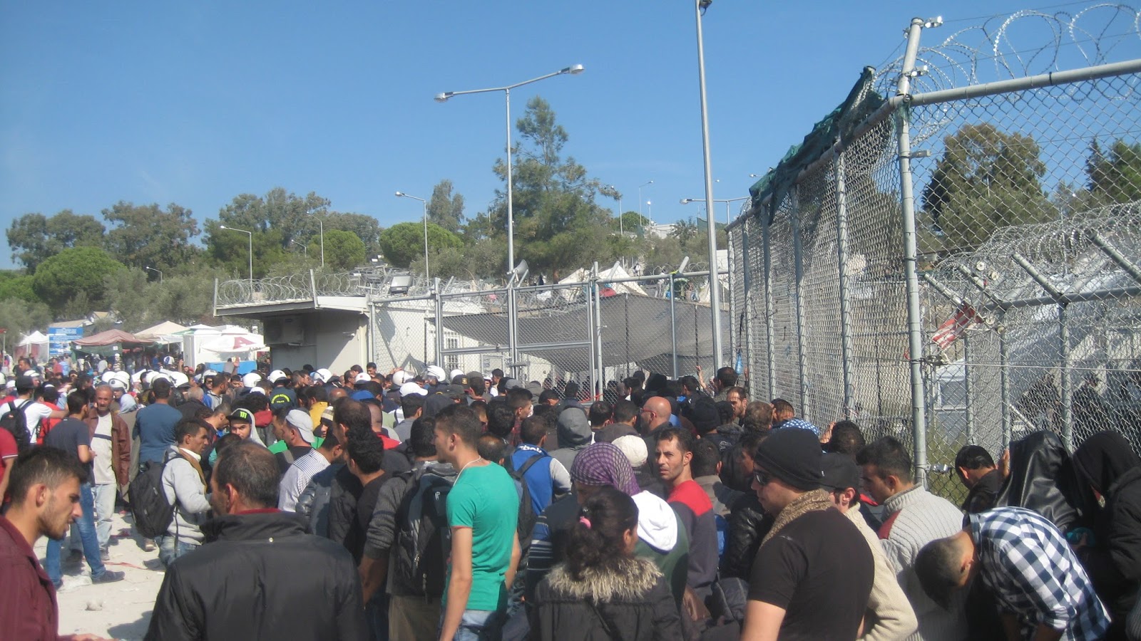 Αποσυμφόρηση τώρα ζητά ο Μπασκόζος για τις δομές υποδοχής μεταναστών
