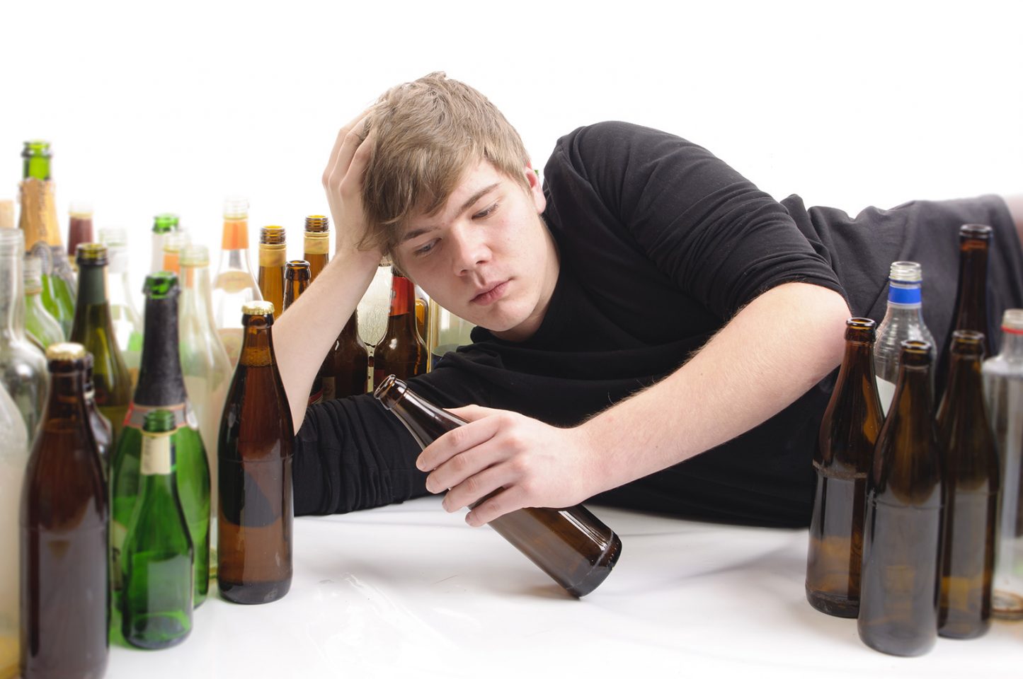 Πως μαθαίνουν το αλκοόλ τα παιδιά από τους γονείς τους