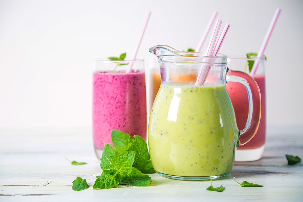 Πρωινή ενέργεια με δύο συνταγές για smoothies με αντιοξειδωτικά!