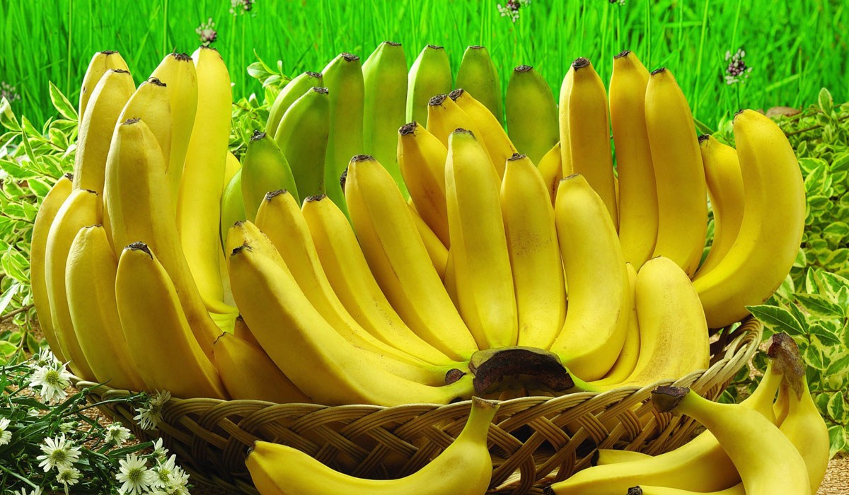 Το κόλπο για να μην μαυρίζουν οι μπανάνες σας (βίντεο)