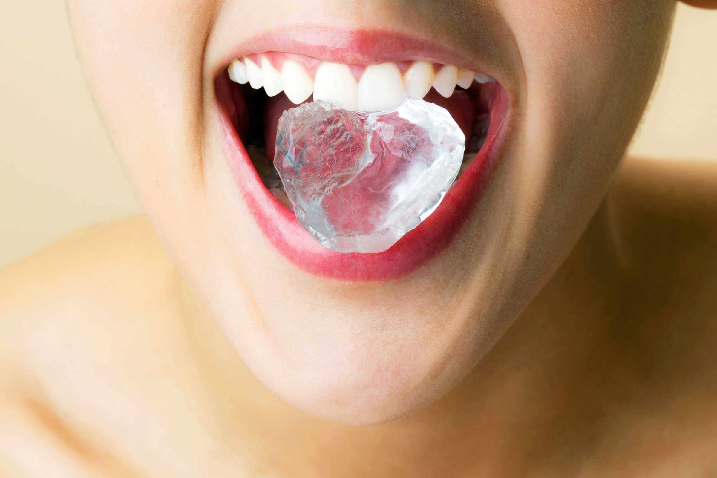 Πως θα μειώσετε τον πόνο των ευαίσθητων δοντιών