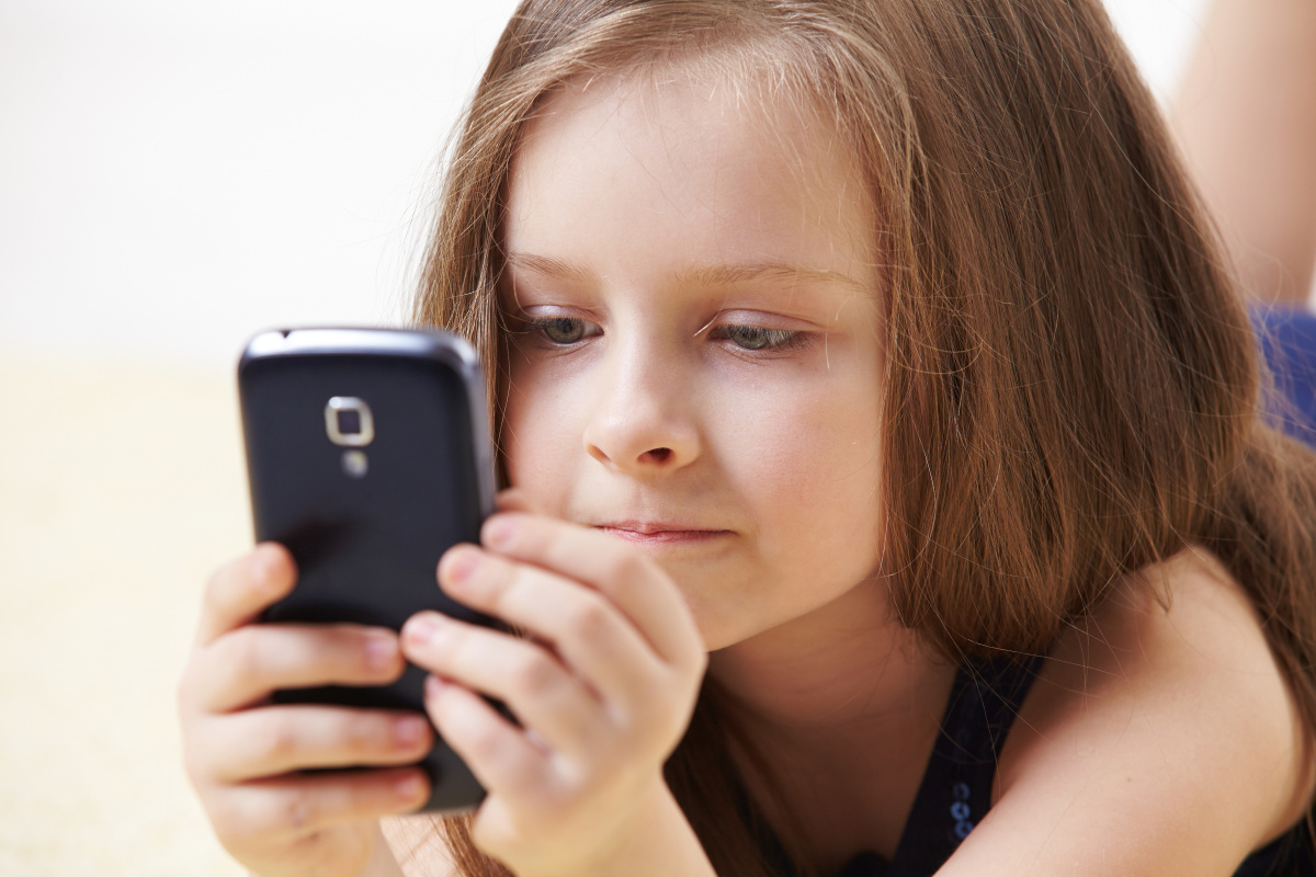 Η χρήση κινητών επηρεάζει τη μνήμη των παιδιών;