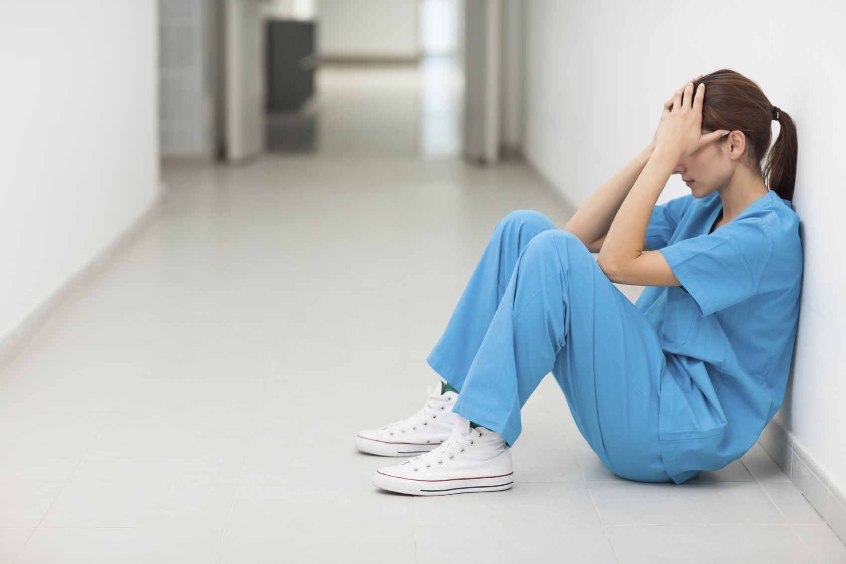 Κραυγή αγωνίας από τους νοσηλευτές: «Δεν αντέχουμε άλλο!»