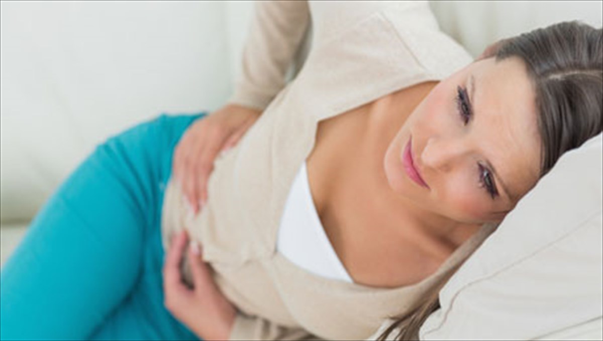 Έξι συμπτώματα που ενοχοποιούν την κύστη ωοθηκών