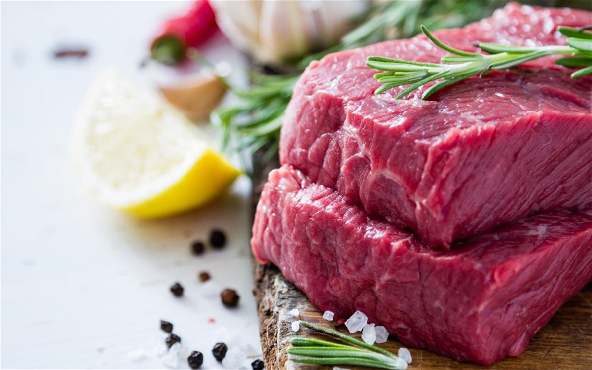 Γιατί κρίνεται αναγκαία από τους ειδικούς η μείωση του κρέατος
