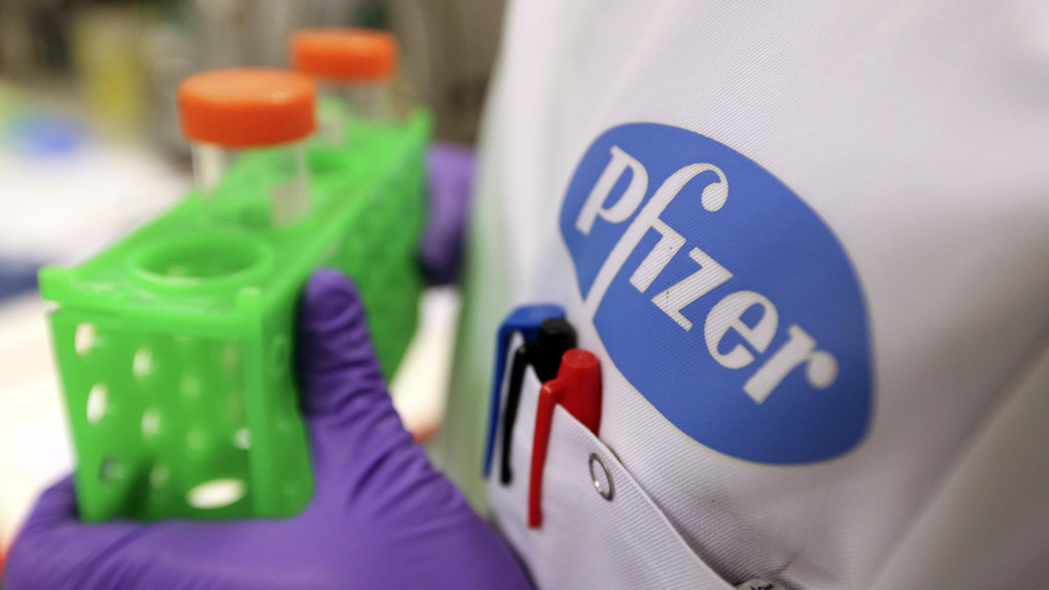 H Pfizer δεν αποκλείει εξαγορές, επενδύει στην καινοτομία