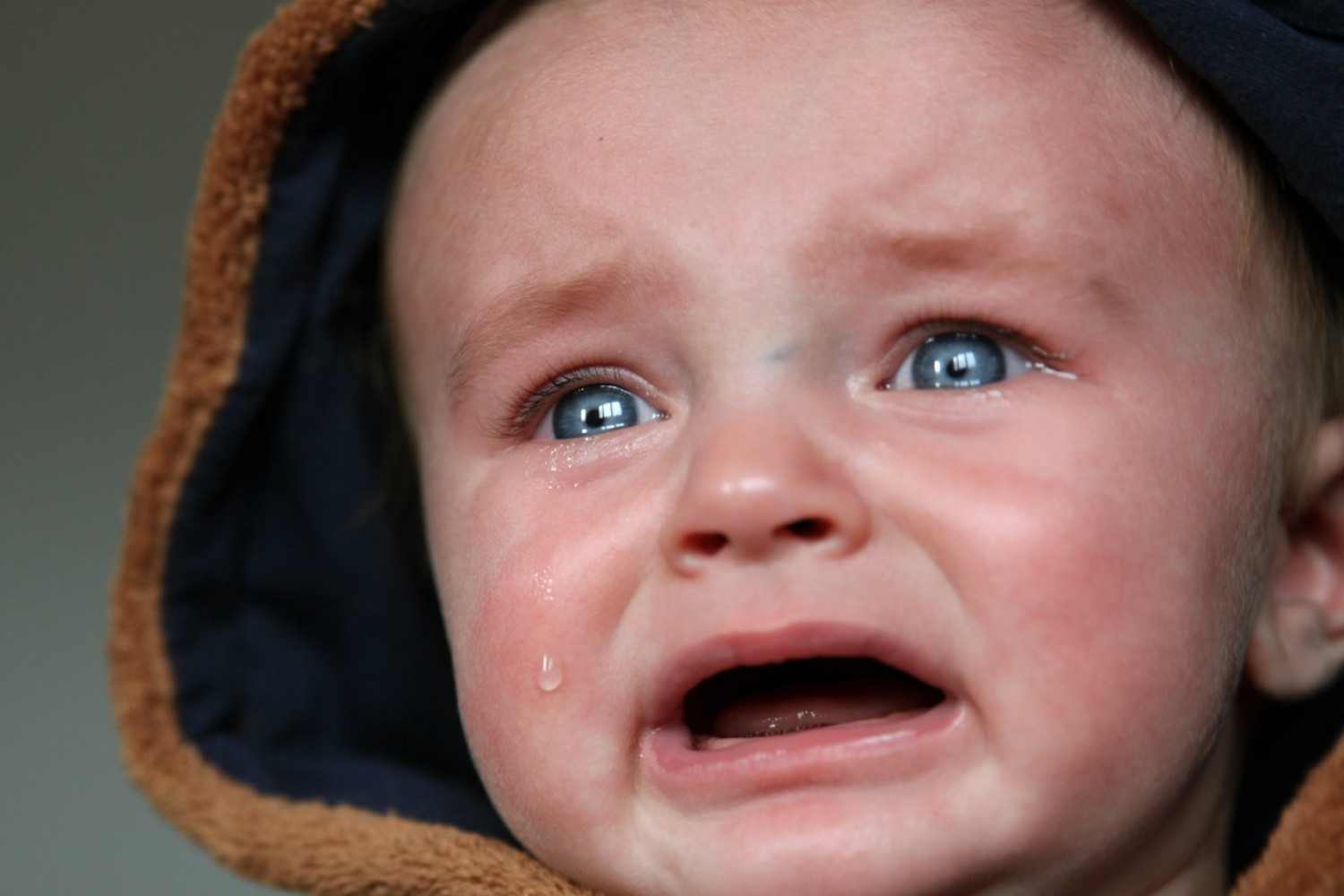Έλληνας επιστήμονας κατάφερε να αποκρυπογραφήσει το κλάμα του μωρού