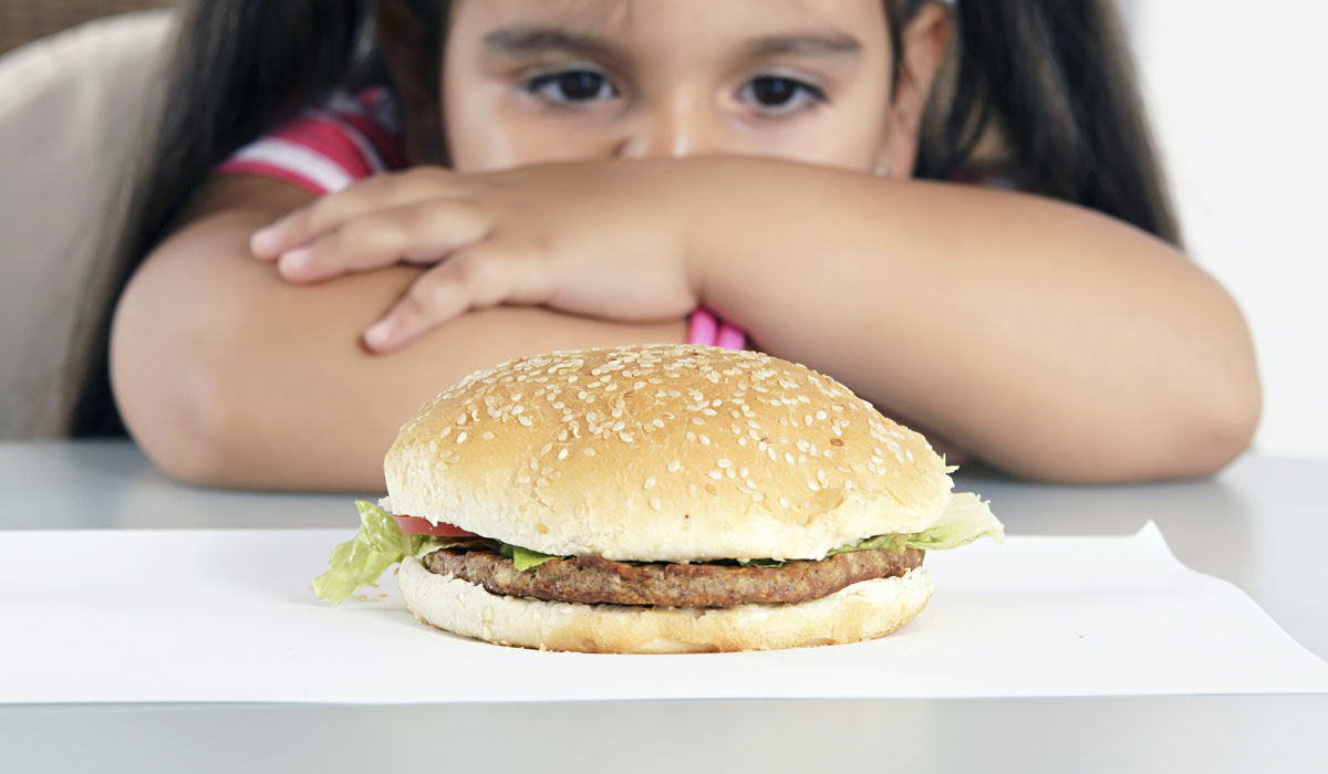 Ερευνητές εντόπισαν τους παράγοντες κινδύνου της παιδικής παχυσαρκίας