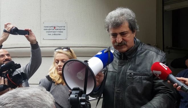 Παύλος Πολάκης: Με την ντουντούκα της ΠΟΕΔΗΝ ζητά τυφλή εμπιστοσύνη