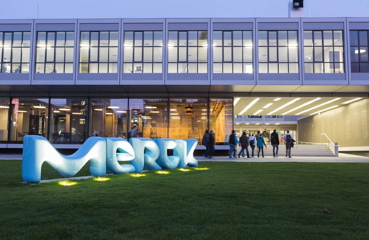 Η Merck επεκτείνεται στο Ιράν ανοίγοντας νέο εργοστάσιο