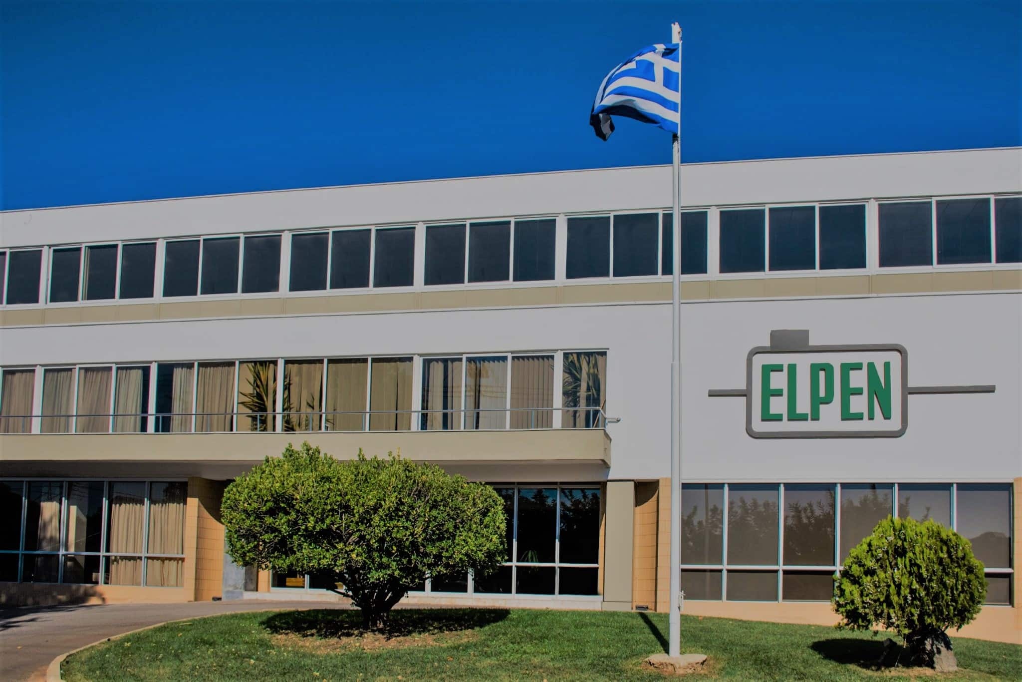 ELPEN: Προσφέρει 200 tablets στους μαθητές της Σάμου 