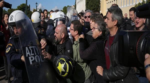 Η χούντα των συνδικάτων των δημόσιων νοσοκομείων