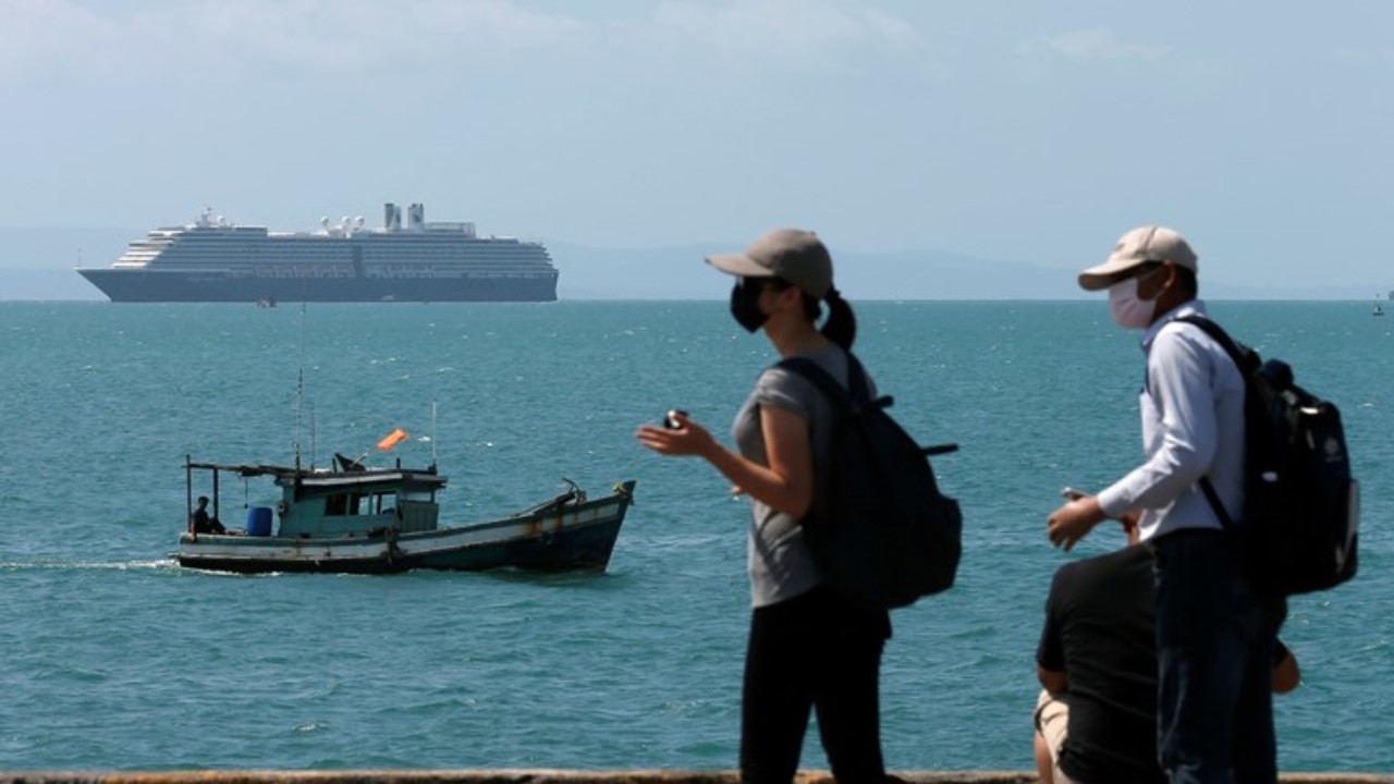 Τι λένε οι ειδικοί για τη σχέση ζέστης και κορονοϊού