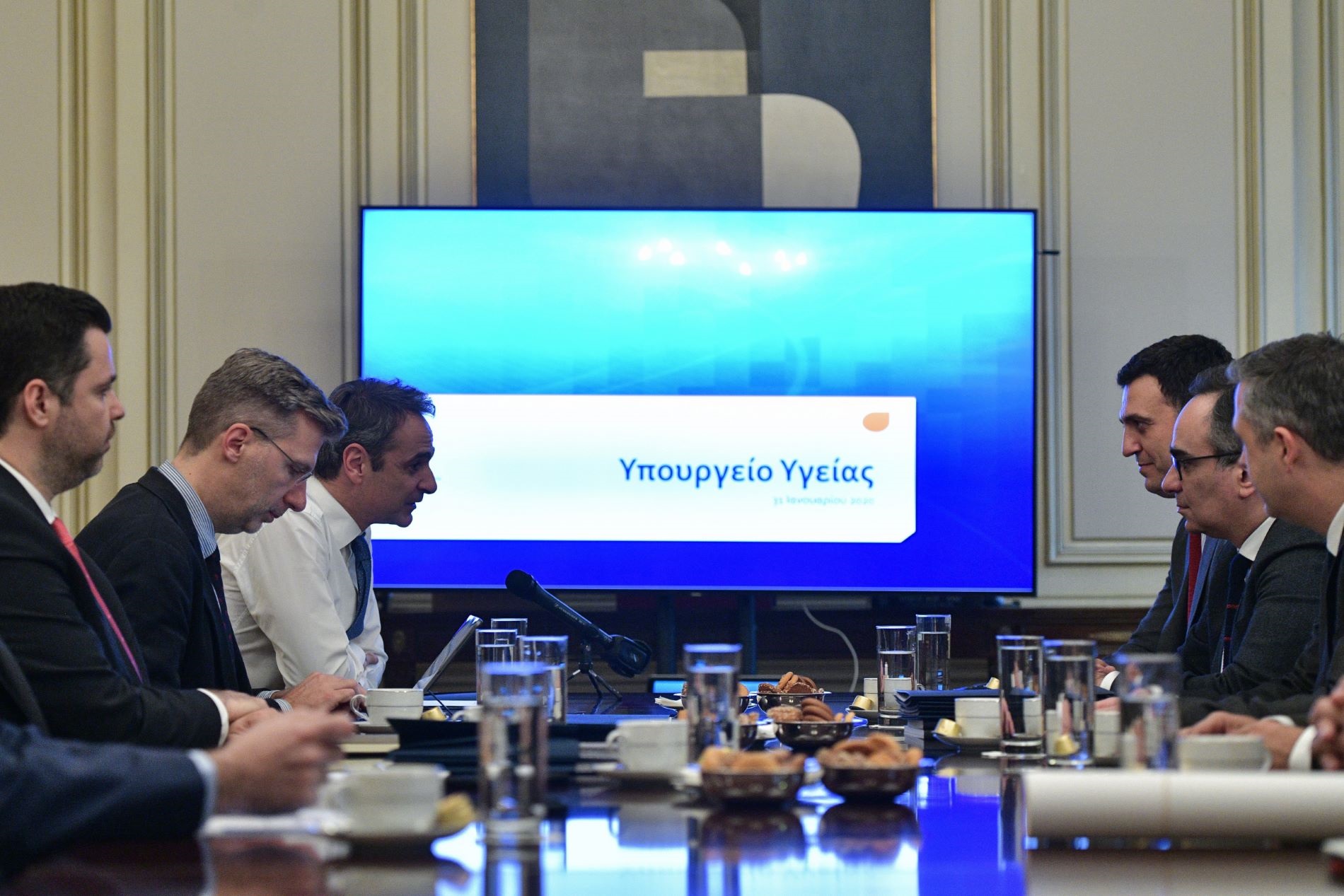 Κοροναϊός: Τον συντονισμό αναλαμβάνει η γενική Γραμματεία Πολιτικής Προστασίας.Συσκέψεις στο Μαξίμου 