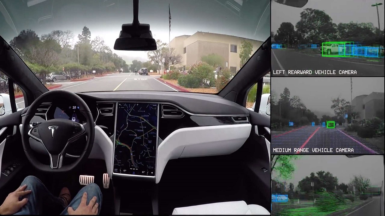 Έρχονται τα πρώτα αυτόνομα αυτοκίνητα της Tesla